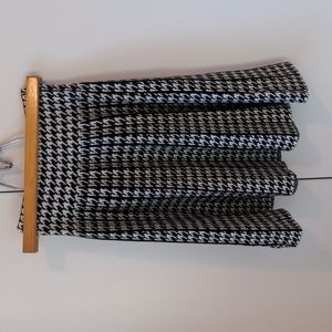 Women's Houndstooth Skirt Sz 4